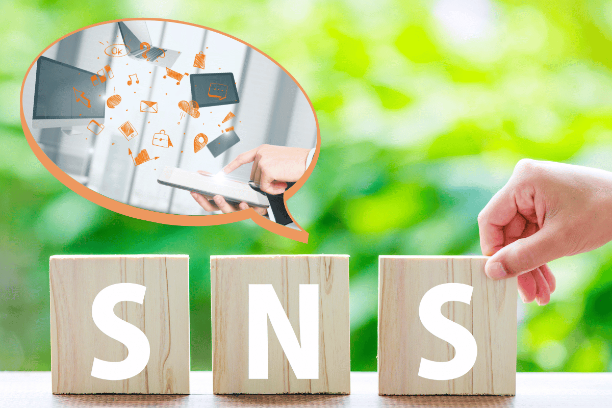SNS運営の画像